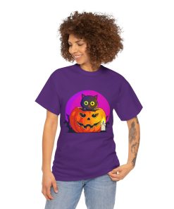 Cat O'Lantern on a tshirt in the color of Purple - Memento Mary
