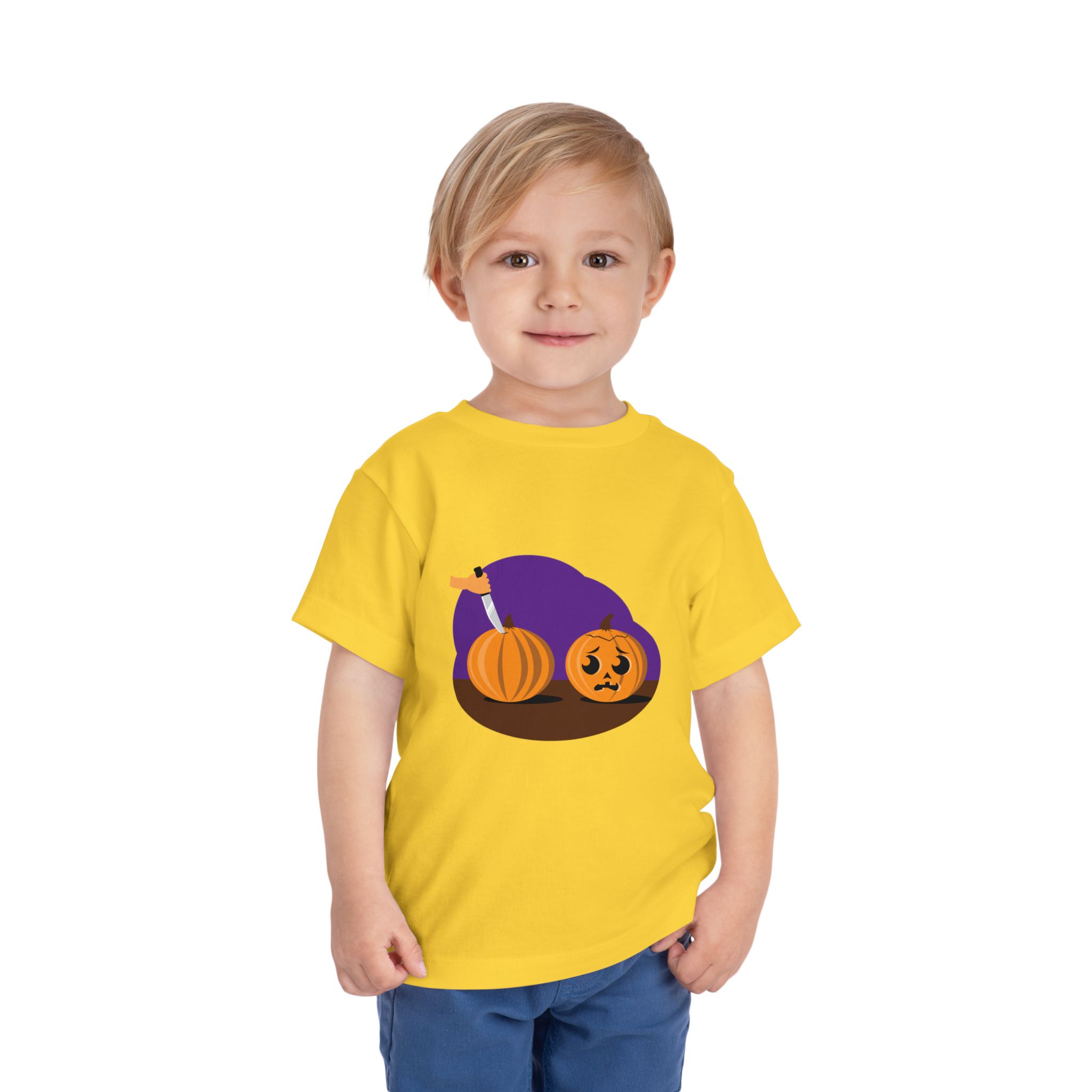 Scared pumpkin on a shirt in the color Yellow - Memento Mary