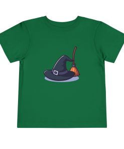 Witches hat and broom on a shirt in the color Kelly - Memento Mary