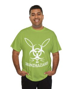 Bunihazard in white on a shirt in the color Kiwi - Memento Mary