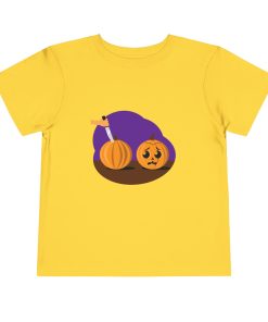 Scared pumpkin on a shirt in the color Yellow - Memento Mary